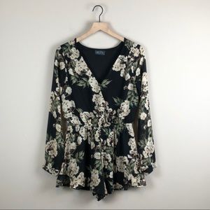 ASTR Black Floral Romper (Size Medium)